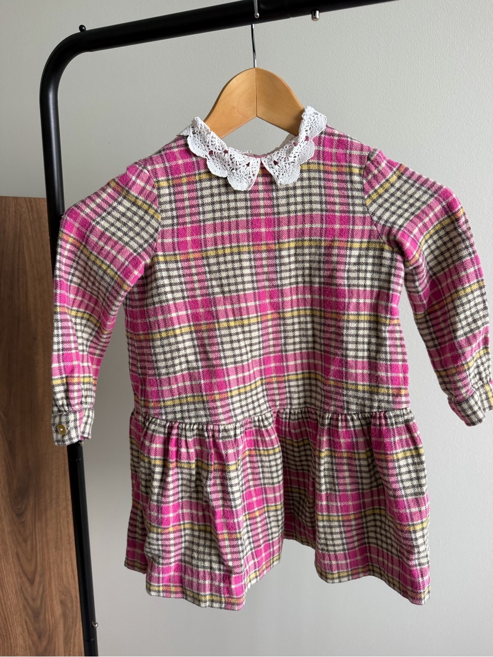 Bonpoint Kids Pink Plaid Tartan Dress with Crochet Lace Collar Size 4